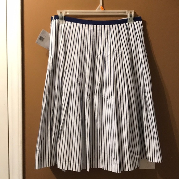 NWT Liz Claiborne nautical skirt set - Picture 5 of 8